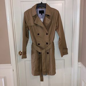 Banana Republic Women’s Trench/Raincoat-Size Large